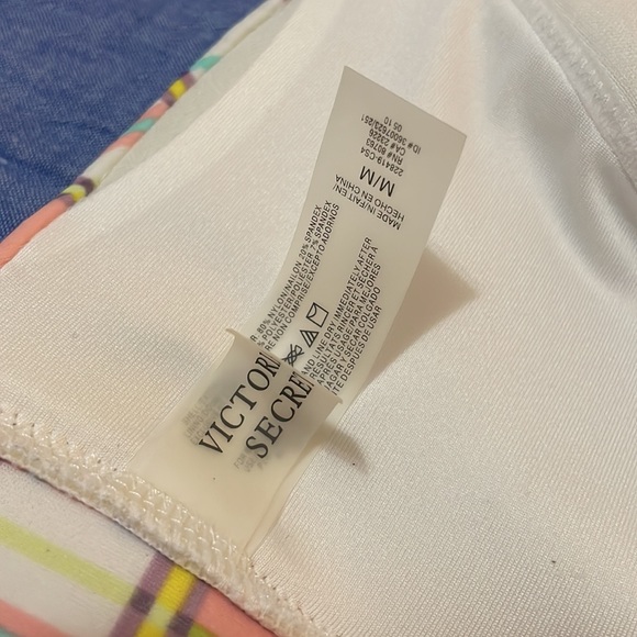 Victoria’s Secret Bikini Top - Picture 4 of 5